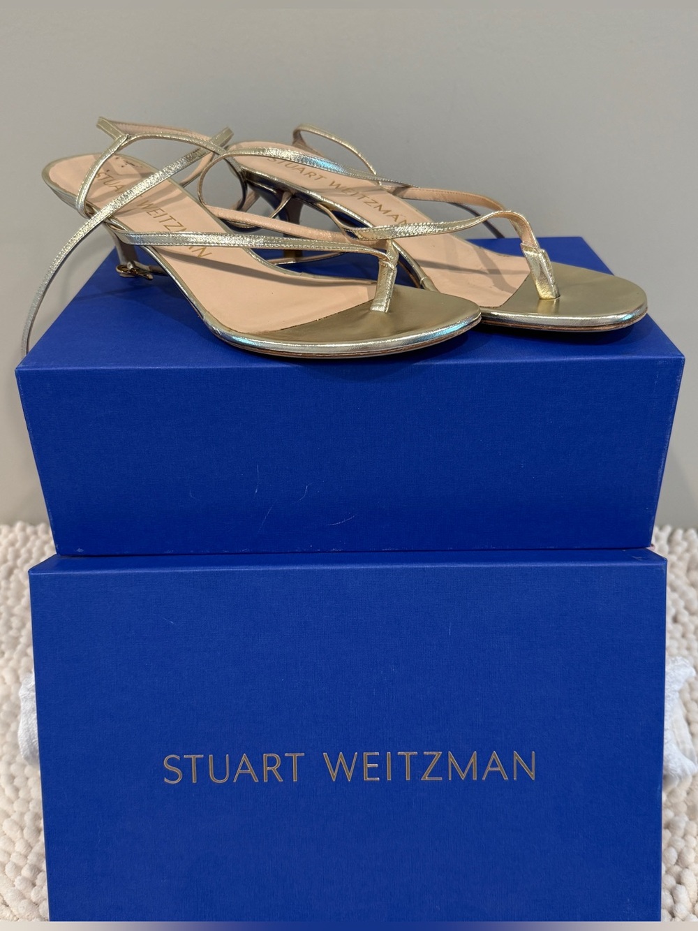 Stuart Weitzman Gold Leather Strappy Sandals Size 9